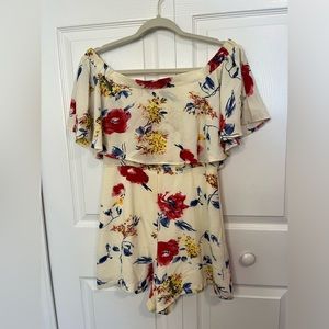 A. Calin Los Angeles Cream Floral Off the Shoulder‎ Romper Size M